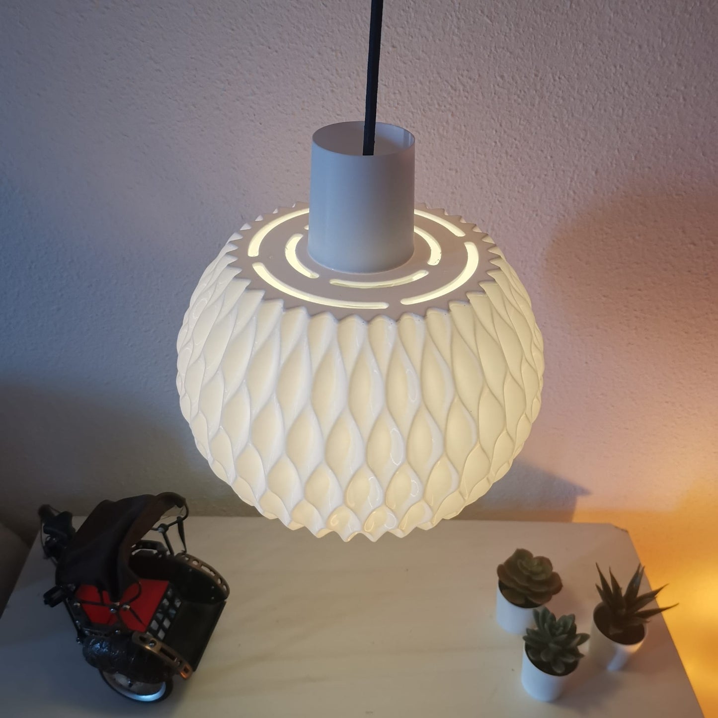 Opal Glow Edition – tidlös elegans i mjuka former