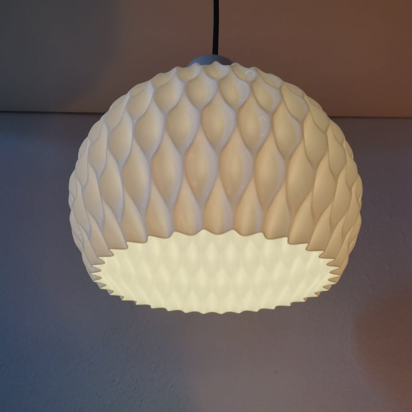 Opal Glow Edition – tidlös elegans i mjuka former